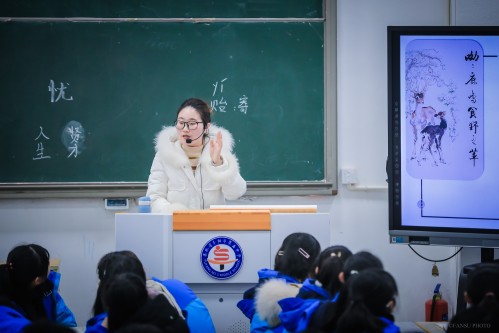 201903【阜陽五中第八屆青年教師創(chuàng)新大賽】潁州晚報(bào) 阜陽日?qǐng)?bào) 阜陽發(fā)布 特約攝影記者 凡偉 18844908911 (1)_conew1.jpg