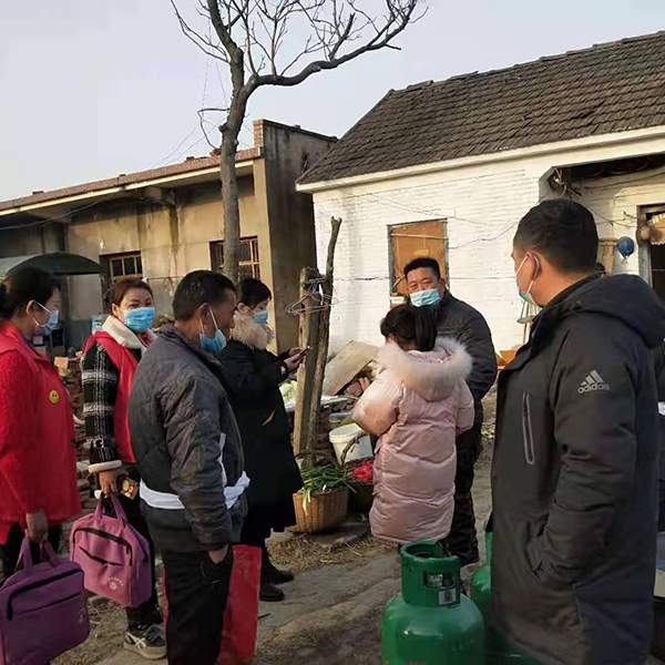 慎城鎮(zhèn)村嫂李成俊，周靜制止紅白事大操大辦.jpg