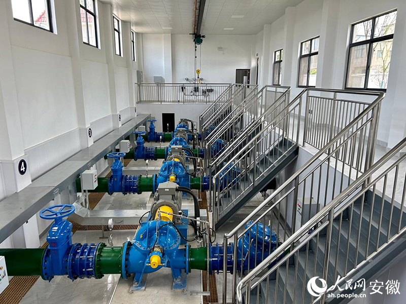 阜南縣蒙洼中心水廠取水設(shè)施。人民網(wǎng)記者 高飛躍攝