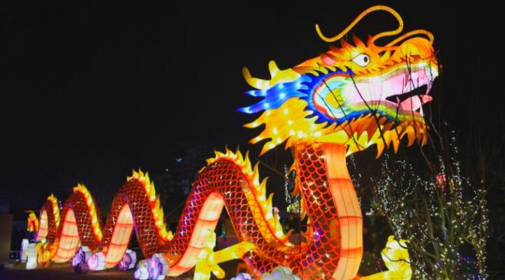 燈會(huì)現(xiàn)場(chǎng)。 汪立攝